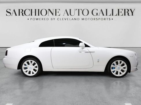 Used 2019 Rolls-Royce Wraith RWD image 10