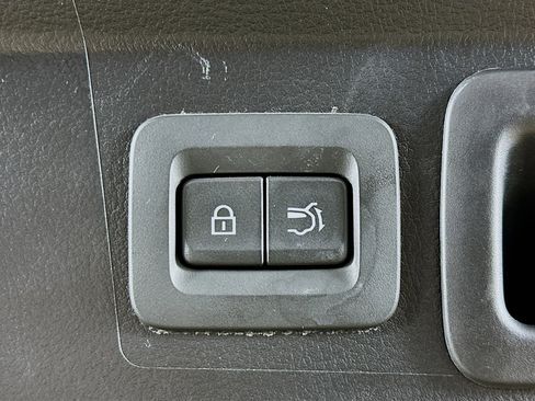 Used 2025 MAZDA CX-50 AWD 2.5 S w/ Premium Package image 29