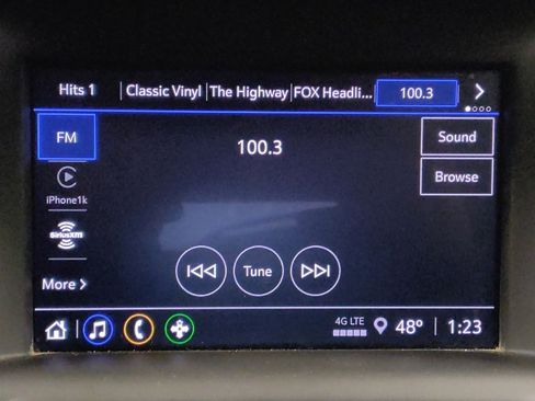 Used 2023 GMC Terrain SLE image 25