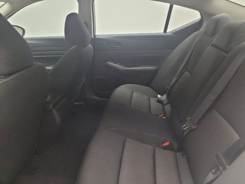 Used 2025 Nissan Altima 2.5 SV FWD image 18