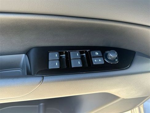 Certified 2025 MAZDA CX-5 AWD 2.5 S w/ Preferred Package image 13