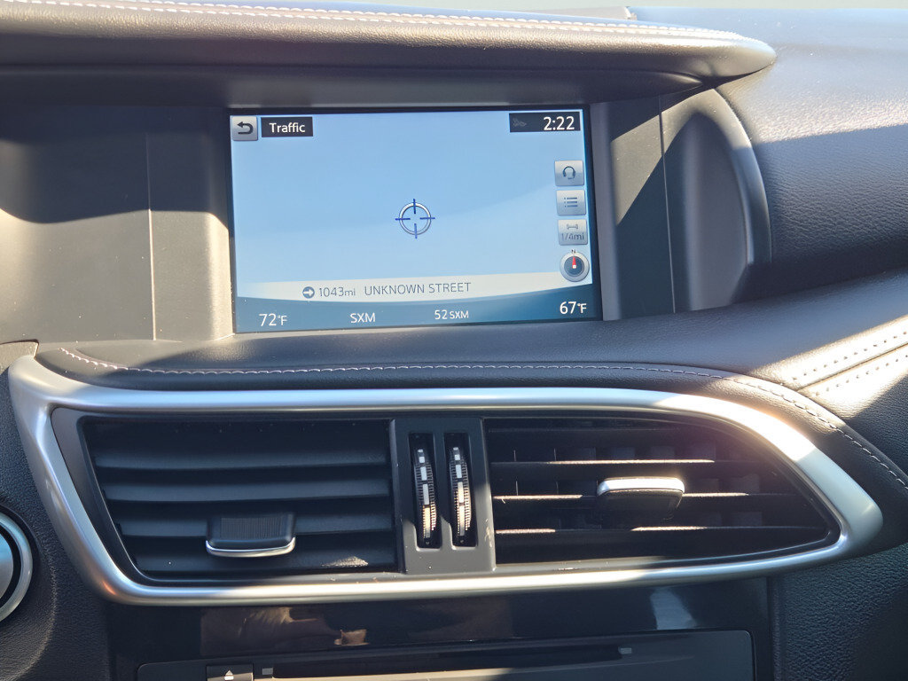 Used 2018 INFINITI QX30 Premium w/ Navigation Package AWD/4WD image 30