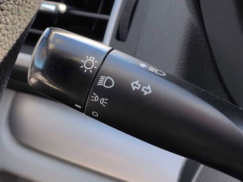 Used 2017 Subaru Forester 2.5i w/ Alloy Wheel Package image 26