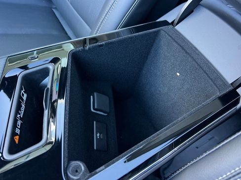 Used 2026 Cadillac Lyriq Luxury w/ LPO, Floor Liner Package RWD image 29