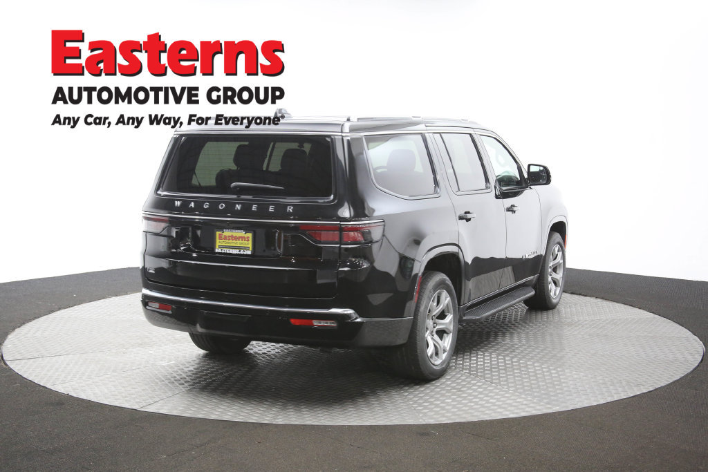 Used 2022 Jeep Wagoneer Series II AWD/4WD image 41
