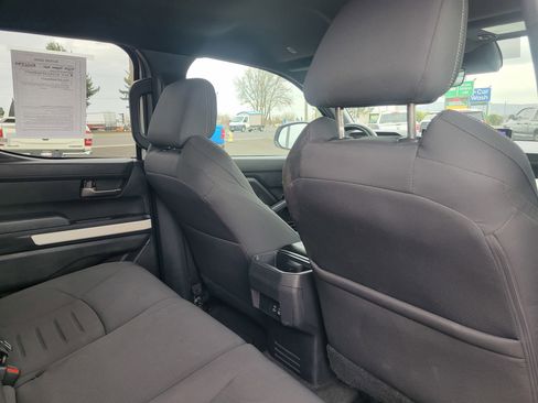 Used 2024 Toyota Tacoma TRD Off-Road image 17