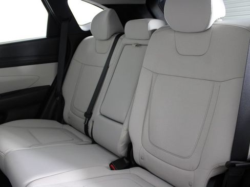 Certified 2026 Hyundai Tucson SE FWD image 20