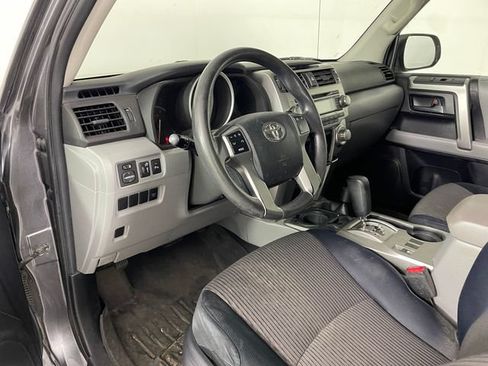 Used 2010 Toyota 4Runner SR5 AWD/4WD image 3
