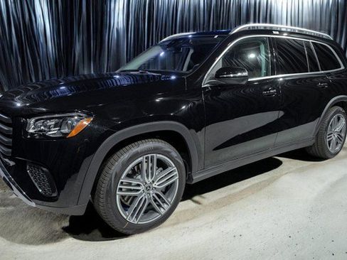 Certified 2026 Mercedes-Benz GLS 450 4MATIC image 1