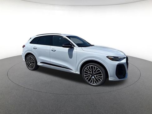 New 2026 Audi SQ5 Premium Plus AWD/4WD image 1