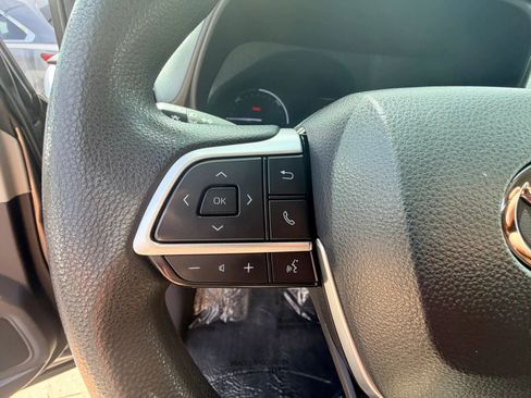 Used 2021 Toyota Sienna LE AWD/4WD image 12