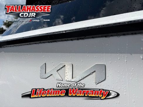 Used 2023 Kia Sportage EX FWD image 5