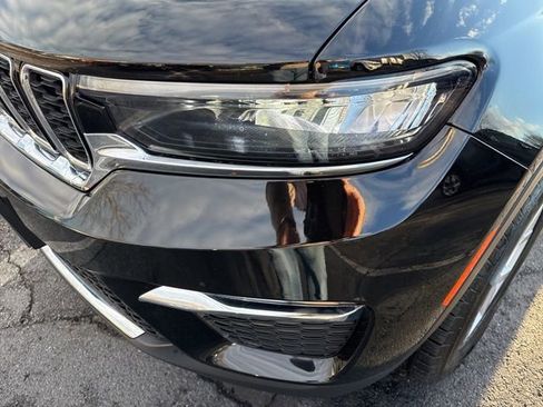 Certified 2022 Jeep Grand Cherokee Limited image 29