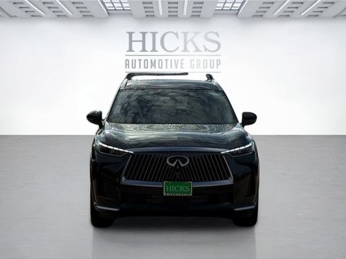 New 2026 INFINITI QX60 Luxe w/ Family Package image 2
