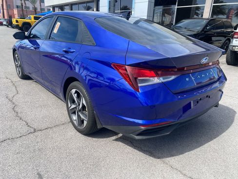 Used 2023 Hyundai Elantra SEL w/ Convenience Package image 8