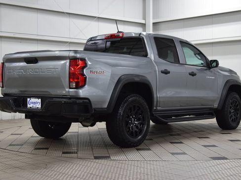 Used 2024 Chevrolet Colorado Trail Boss w/ Technology Package AWD/4WD image 8