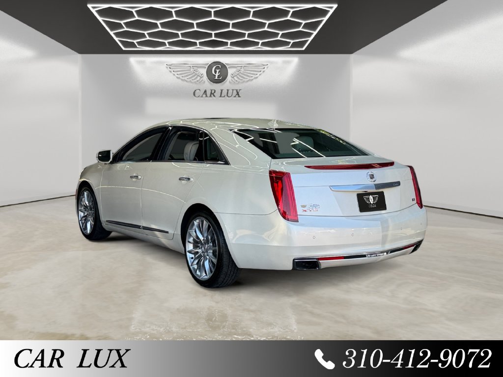 Used 2013 Cadillac XTS Platinum FWD image 3