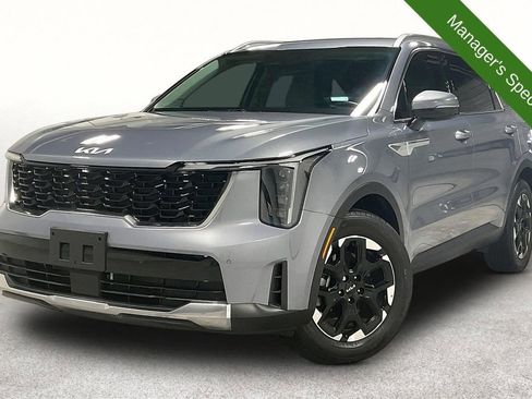 Used 2025 Kia Sorento S FWD image 14