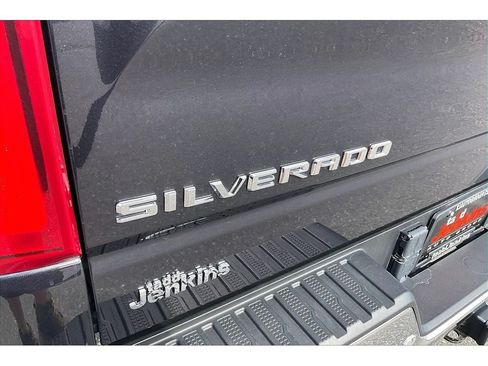 Used 2022 Chevrolet Silverado 1500 LTZ w/ LTZ Premium Package AWD/4WD image 33