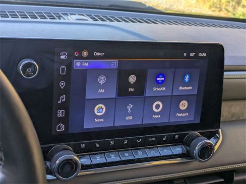 Used 2024 Chevrolet Colorado ZR2 w/ ZR2 Convenience Package III image 23