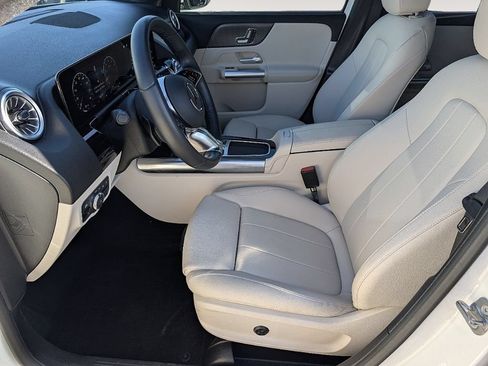 Used 2025 Mercedes-Benz GLA 250 image 26