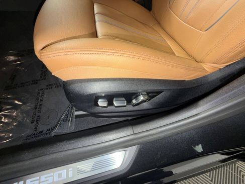 Used 2023 BMW M550i xDrive w/ Executive Package image 14