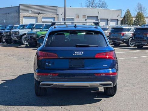 Used 2020 Audi Q5 2.0T Premium w/ Convenience Package image 4