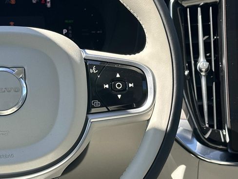 New 2026 Volvo XC90 T8 Ultra w/ Protection Package Premier AWD/4WD image 9