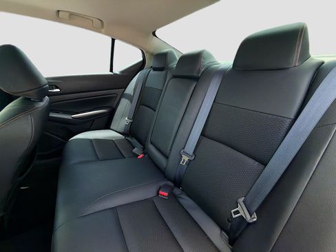 Used 2020 Nissan Altima 2.5 SR w/ Premium Package FWD image 19