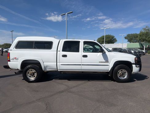 Used 2005 GMC Sierra 2500 SLT w/ Heavy-Duty Power Package AWD/4WD image 8