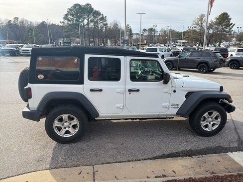 Used 2018 Jeep Wrangler Unlimited Sport S image 5