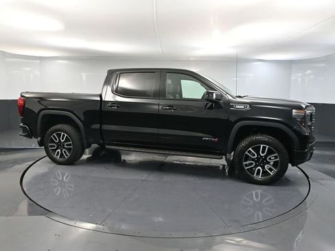 Used 2025 GMC Sierra 1500 AT4 w/ AT4 Premium Package image 4