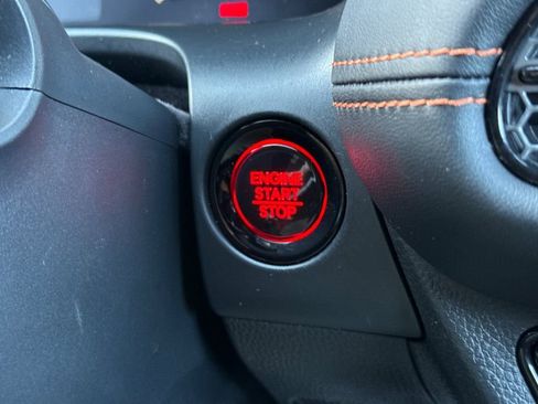 Certified 2025 Honda HR-V Sport image 23