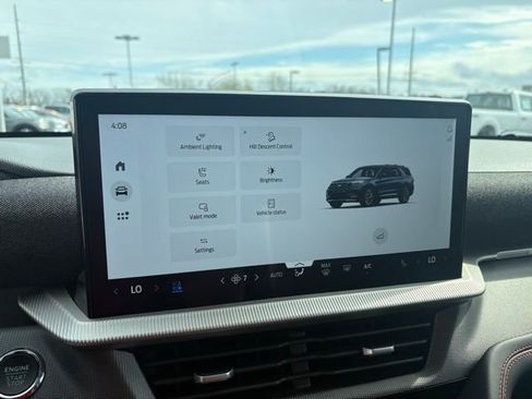 Used 2025 Ford Explorer ST image 18