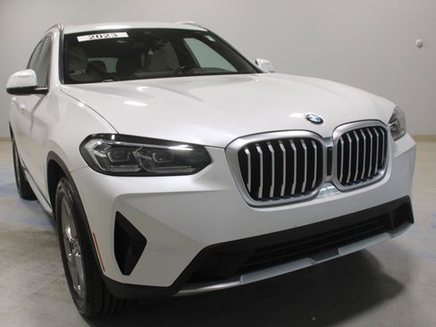 Used 2023 BMW X3 xDrive30i w/ Premium Package w/ZPA AWD/4WD image 13