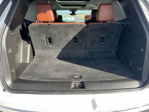 Used 2020 Chevrolet Traverse High Country image 21