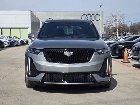 Used 2024 Cadillac XT6 Sport w/ Technology Package image 4