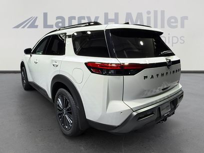 New 2026 Nissan Pathfinder SL
