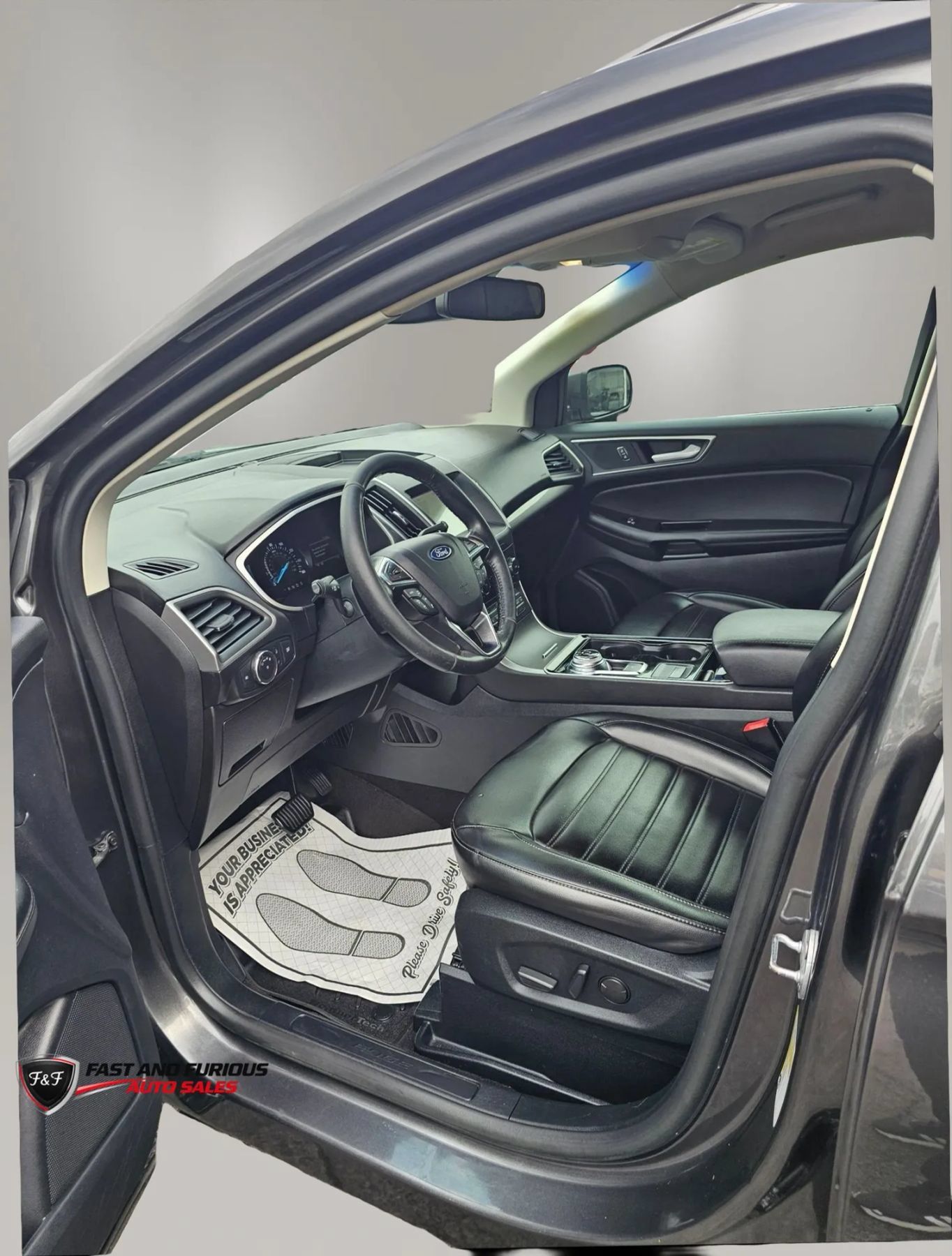 Used 2020 Ford Edge SEL w/ Cargo Accessory Package FWD image 6