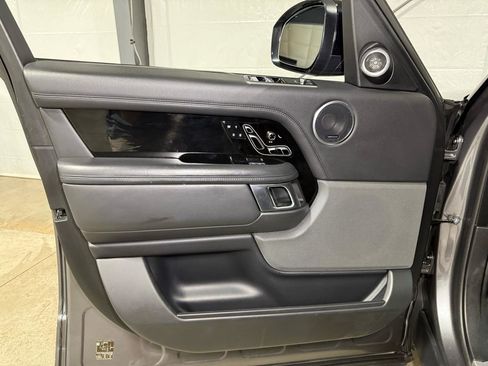 Used 2019 Land Rover Range Rover HSE AWD/4WD image 12