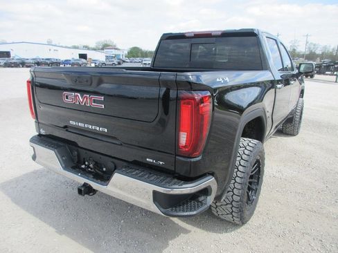 New 2026 GMC Sierra 1500 SLT w/ SLT Convenience Package image 4