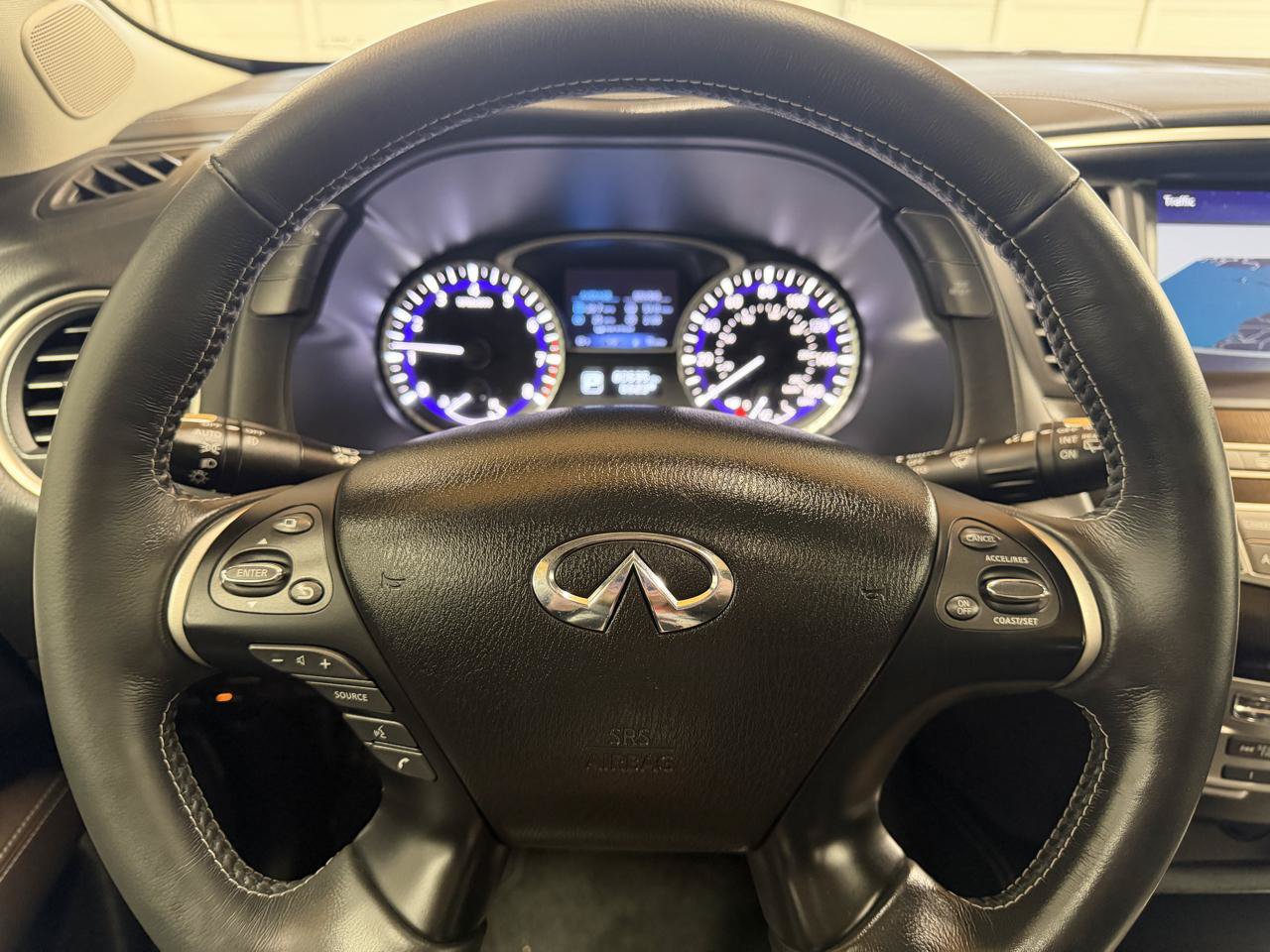 Used 2020 INFINITI QX60 Luxe w/ Essential Package FWD image 15