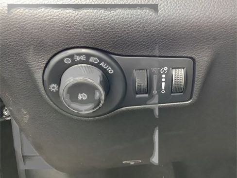 Certified 2022 Jeep Compass High Altitude image 27