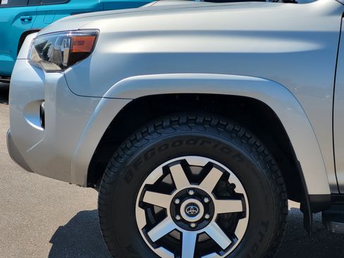 Certified 2024 Toyota 4Runner TRD Off-Road Premium AWD/4WD image 7