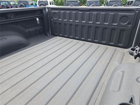Used 2025 RAM 1500 Big Horn AWD/4WD image 12