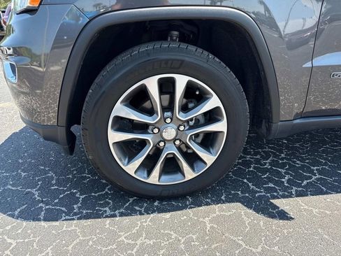 Used 2018 Jeep Grand Cherokee Limited image 9