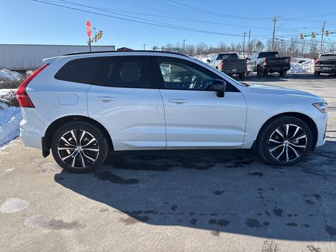 Certified 2024 Volvo XC60 B5 Plus image 5