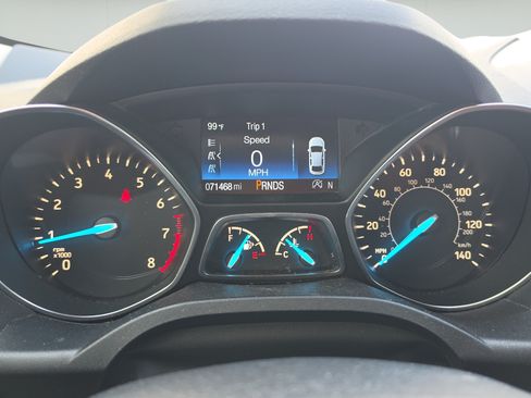 Used 2019 Ford Escape SE FWD image 15