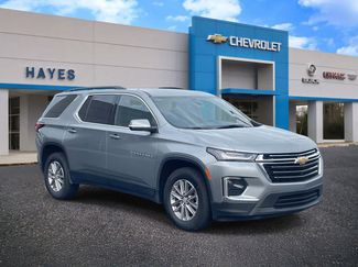 Used 2023 Chevrolet Traverse LT w/ Rear Camera Mirror Package image 1