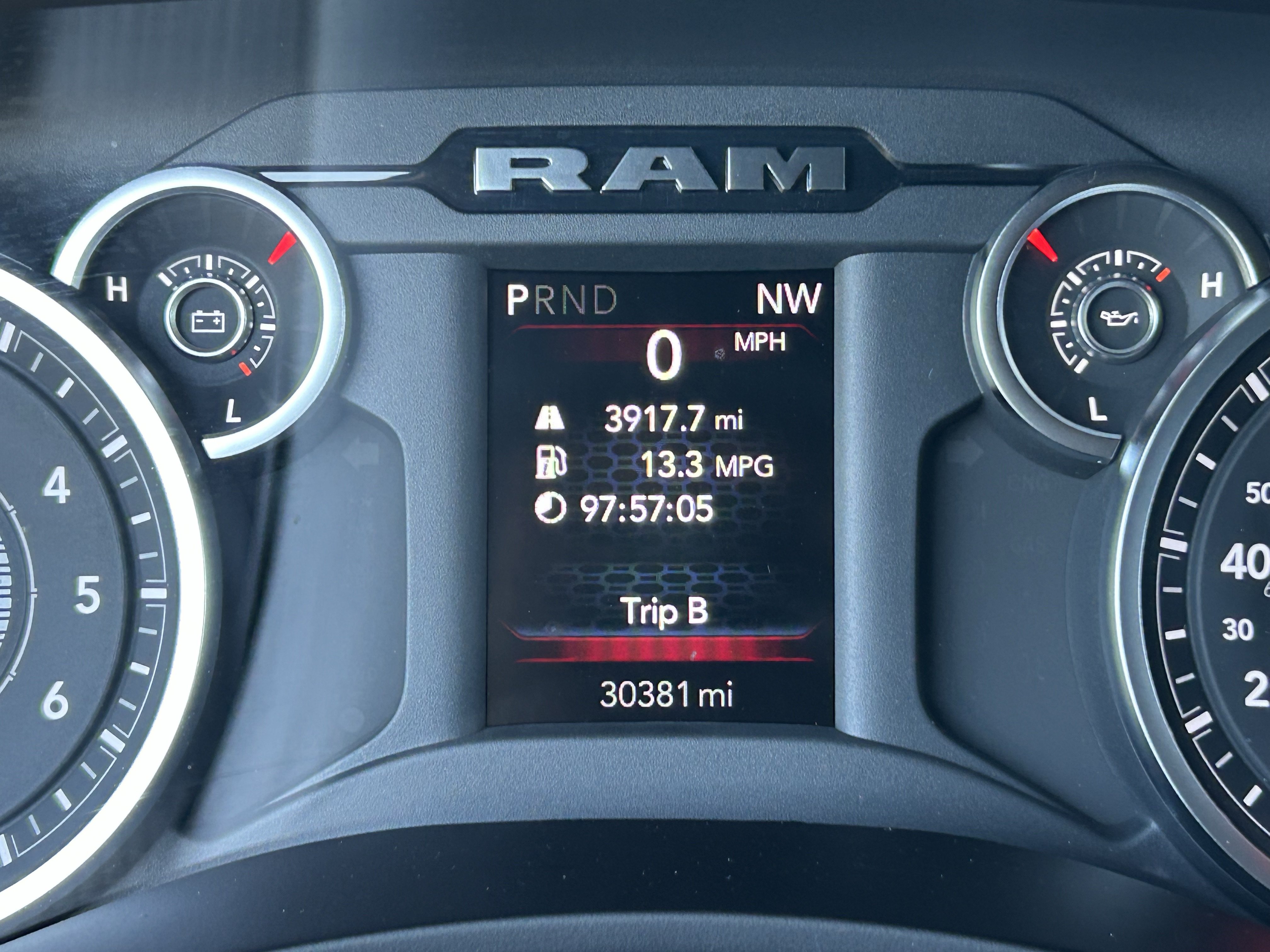 Certified 2025 RAM 2500 Tradesman AWD/4WD image 30